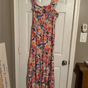 Floral Maxi Dress with Ruffled Neckline